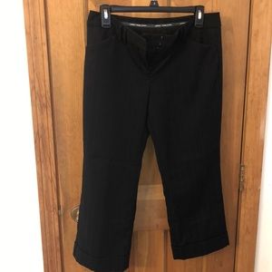 Black Capri pants